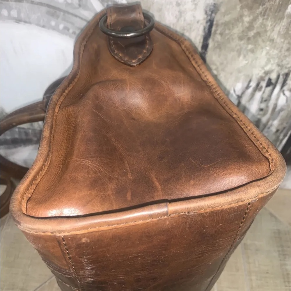 🤎🧡Frye Melissa Satchel Crossbody Bag Distressed Leather-Cognac-$388 - Picture 8 of 14